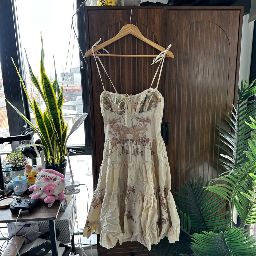Butterfly Droppout Floral Vintage Style 90s Cream Dress